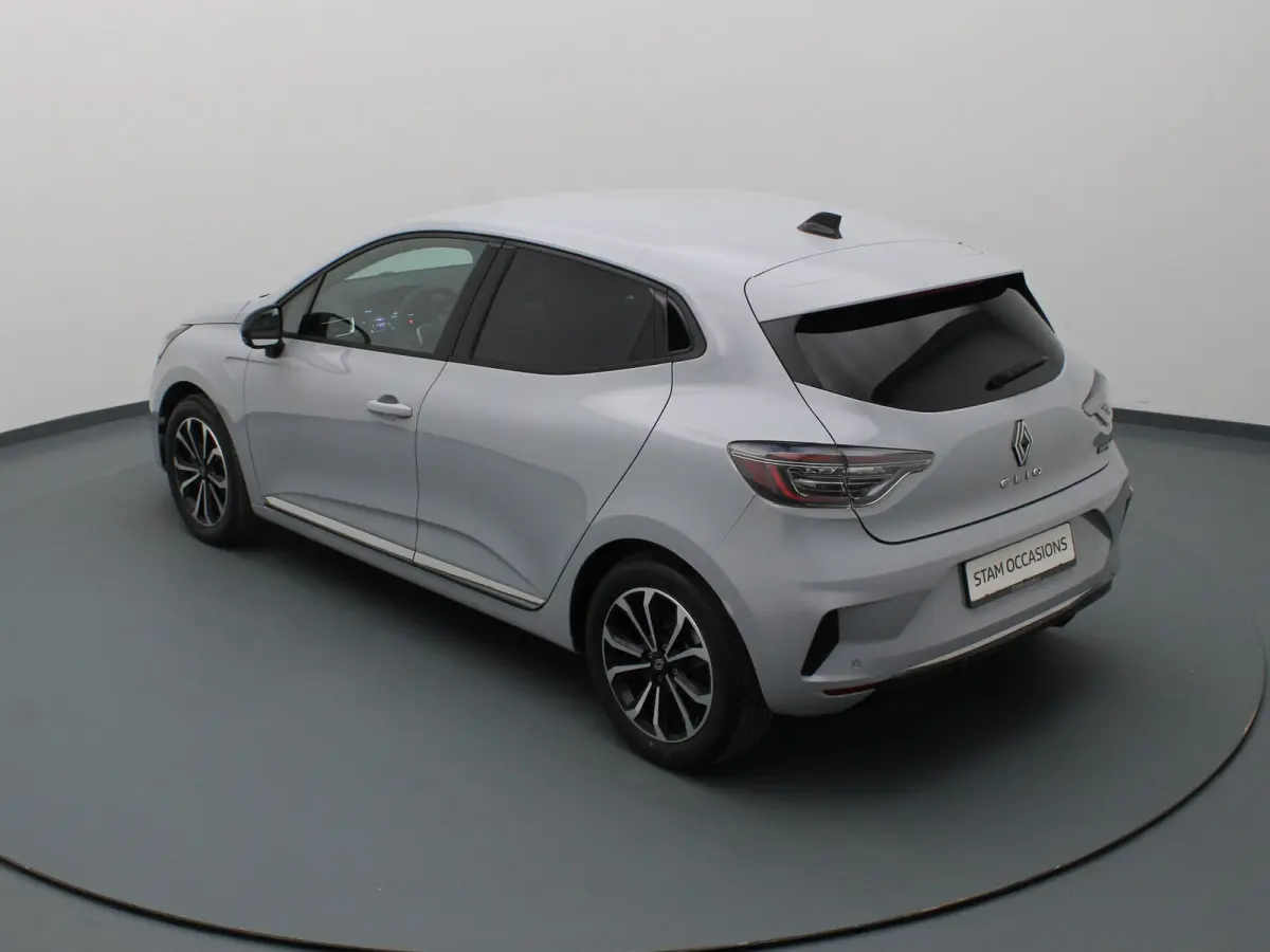 E-Tech Full Hybrid techno 145pk Camera | Cruise | Navi | Parkeersens. achter