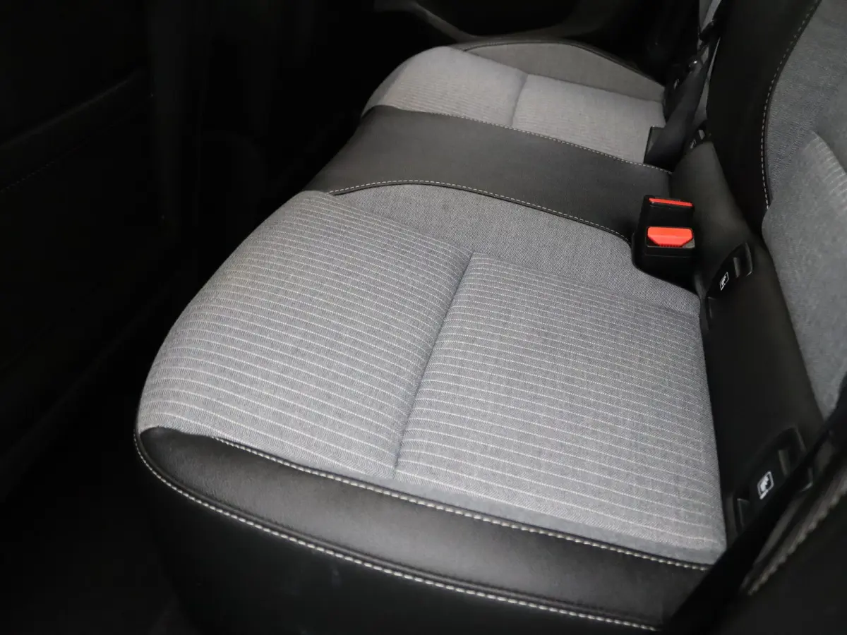 E-Tech Full Hybrid techno 145pk Camera | Cruise | Navi | Parkeersens. achter