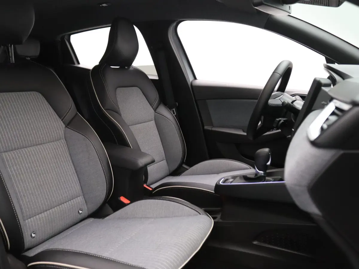 E-Tech Full Hybrid techno 145pk Camera | Cruise | Navi | Parkeersens. achter