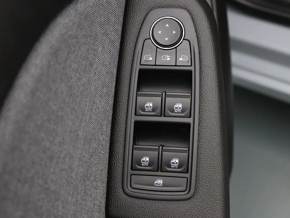 E-Tech Full Hybrid techno 145pk Camera | Cruise | Navi | Parkeersens. achter