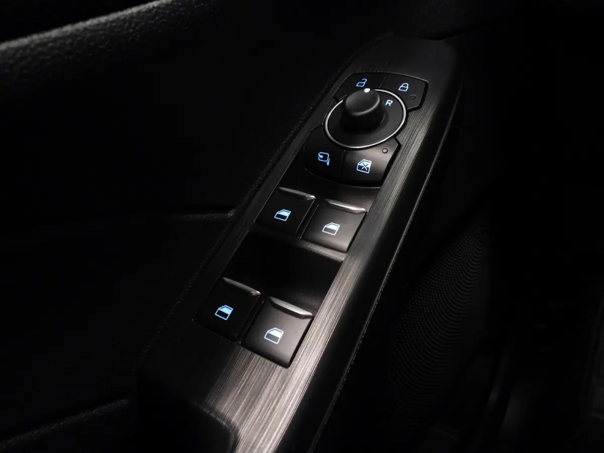 2.5 PHEV Plug-In ST-Line X NAVI/CAMERA/LED/B&O/18"LMV!