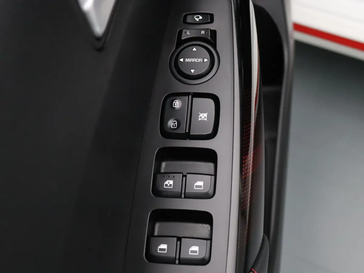 DPi 67pk GT-Line Navigatiesysteem | Apple Carplay/Android Auto