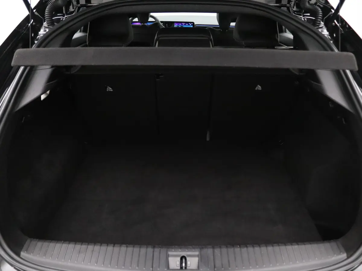 E-Tech full hybrid 200pk techno Camera | Adapt. Cruise | Navi | 1600kg Trekgewicht