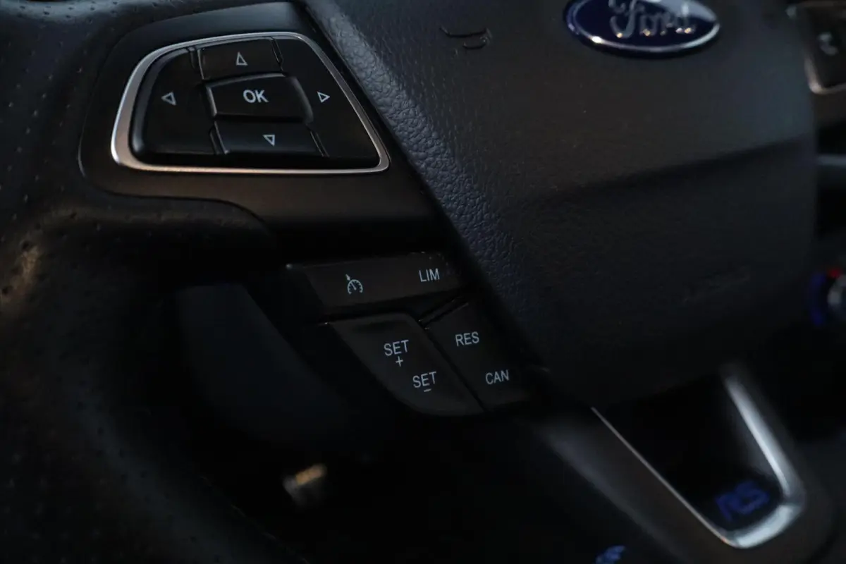 RS LSD, BULL X, Stage 2, carplay, 420PK!