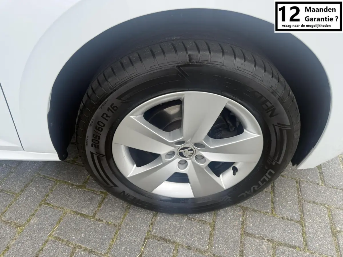 1.0 TSI Sport Business CLIMA,LMV,CRUISE,CARPLAY