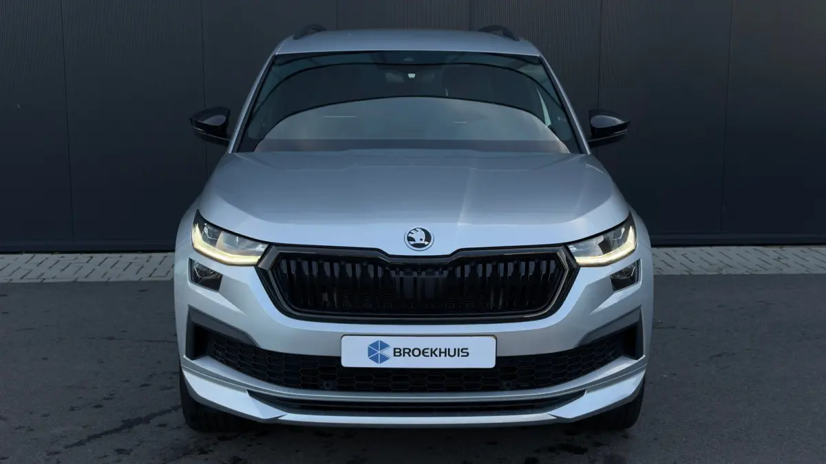 1.5 TSI 150pk Sportline Business | Achteruitrijcamera | Elektriscke achterklep | Adaptive Cruise | Carplay |