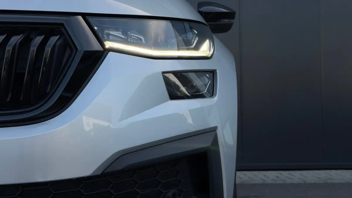 1.5 TSI 150pk Sportline Business | Achteruitrijcamera | Elektriscke achterklep | Adaptive Cruise | Carplay |
