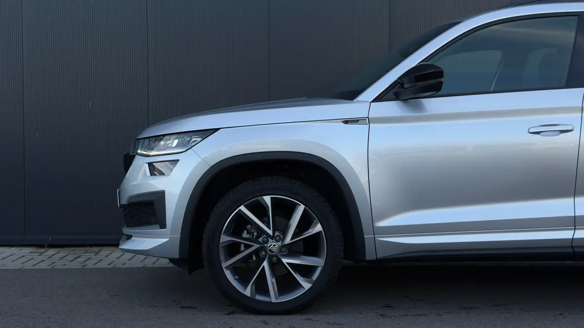 1.5 TSI 150pk Sportline Business | Achteruitrijcamera | Elektriscke achterklep | Adaptive Cruise | Carplay |