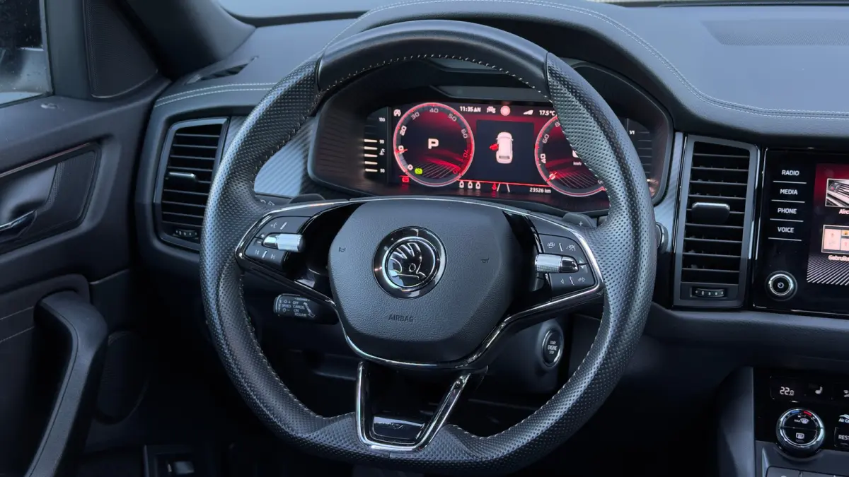 1.5 TSI 150pk Sportline Business | Achteruitrijcamera | Elektriscke achterklep | Adaptive Cruise | Carplay |
