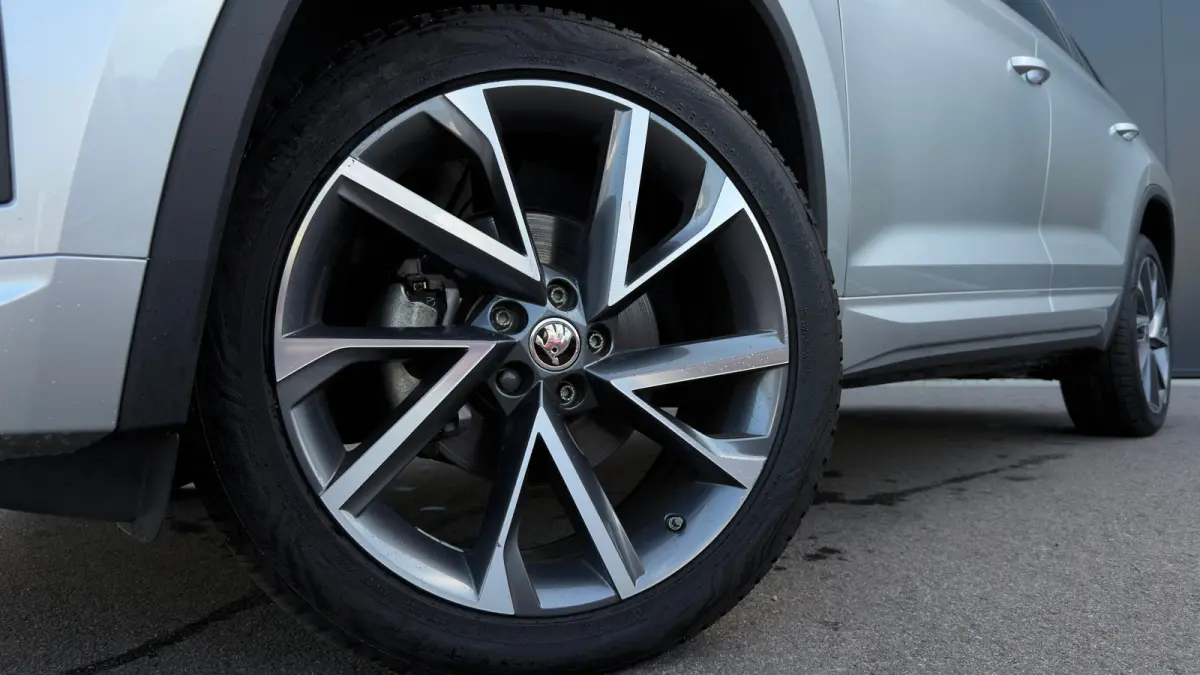 1.5 TSI 150pk Sportline Business | Achteruitrijcamera | Elektriscke achterklep | Adaptive Cruise | Carplay |