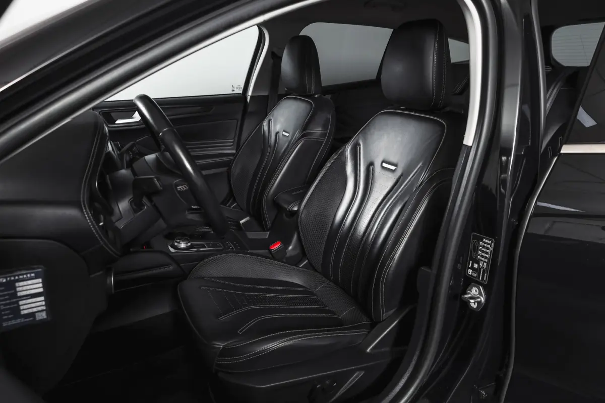 1.5 EcoBoost 150 PK Vignale - Automaat | Adapt. Cruise | Winterpakket | PDC | Camera | NAV + App. Connect | ECC | DAB | Elk. Klep | LM 18" |
