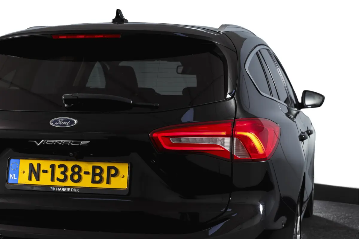 1.5 EcoBoost 150 PK Vignale - Automaat | Adapt. Cruise | Winterpakket | PDC | Camera | NAV + App. Connect | ECC | DAB | Elk. Klep | LM 18" |