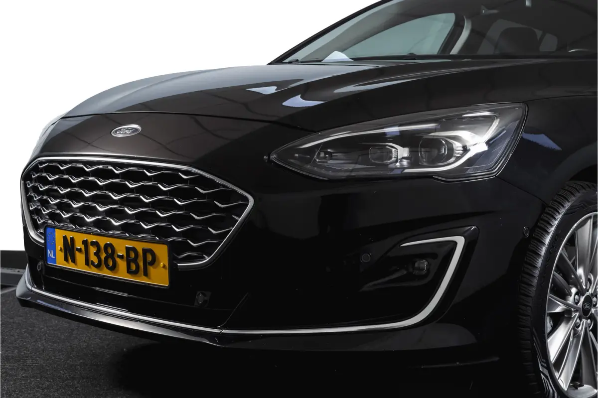 1.5 EcoBoost 150 PK Vignale - Automaat | Adapt. Cruise | Winterpakket | PDC | Camera | NAV + App. Connect | ECC | DAB | Elk. Klep | LM 18" |