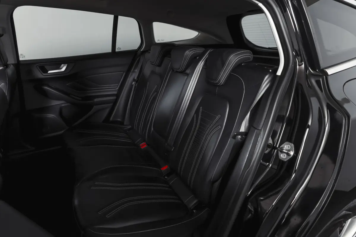 1.5 EcoBoost 150 PK Vignale - Automaat | Adapt. Cruise | Winterpakket | PDC | Camera | NAV + App. Connect | ECC | DAB | Elk. Klep | LM 18" |