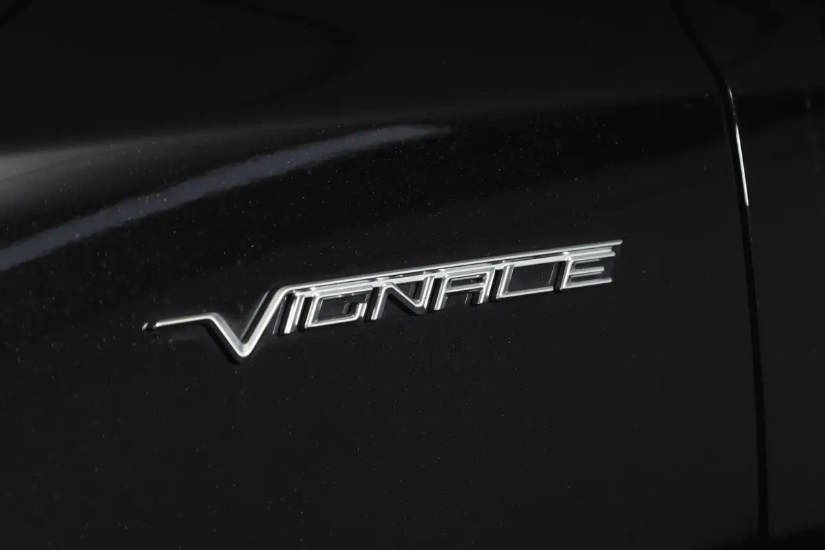 1.5 EcoBoost 150 PK Vignale - Automaat | Adapt. Cruise | Winterpakket | PDC | Camera | NAV + App. Connect | ECC | DAB | Elk. Klep | LM 18" |