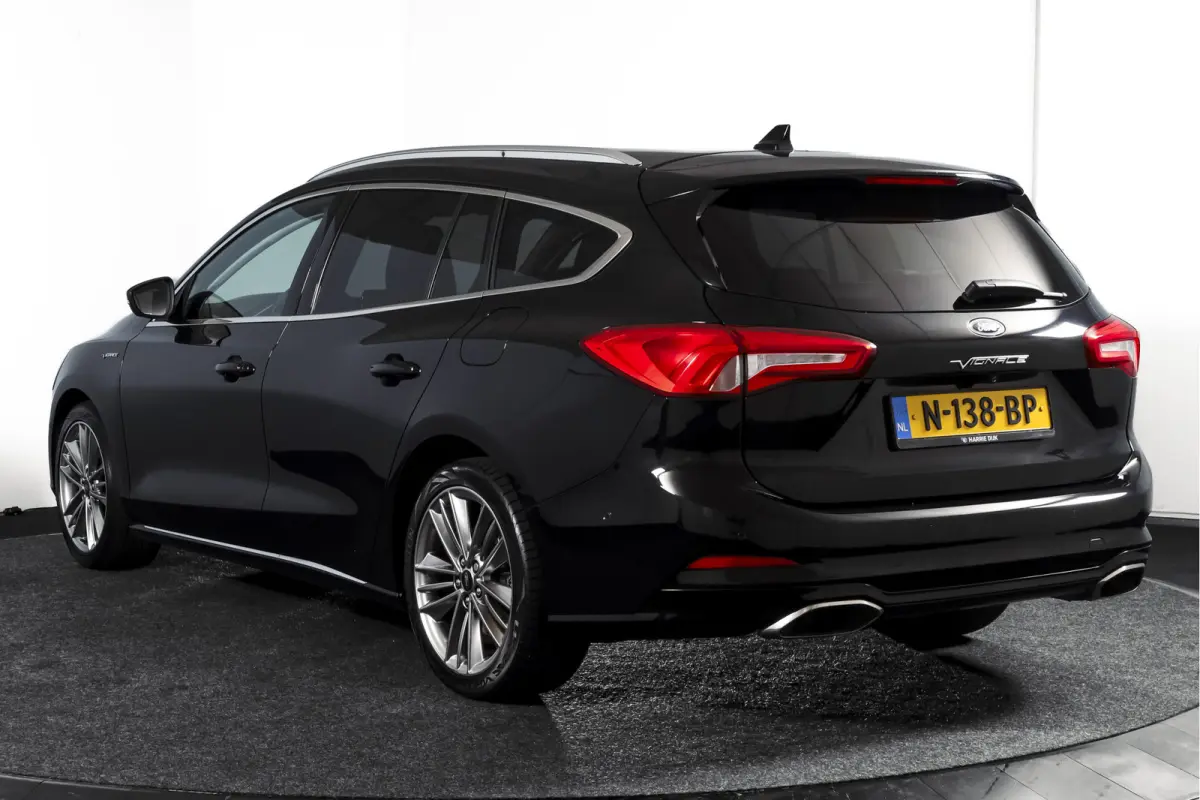 1.5 EcoBoost 150 PK Vignale - Automaat | Adapt. Cruise | Winterpakket | PDC | Camera | NAV + App. Connect | ECC | DAB | Elk. Klep | LM 18" |