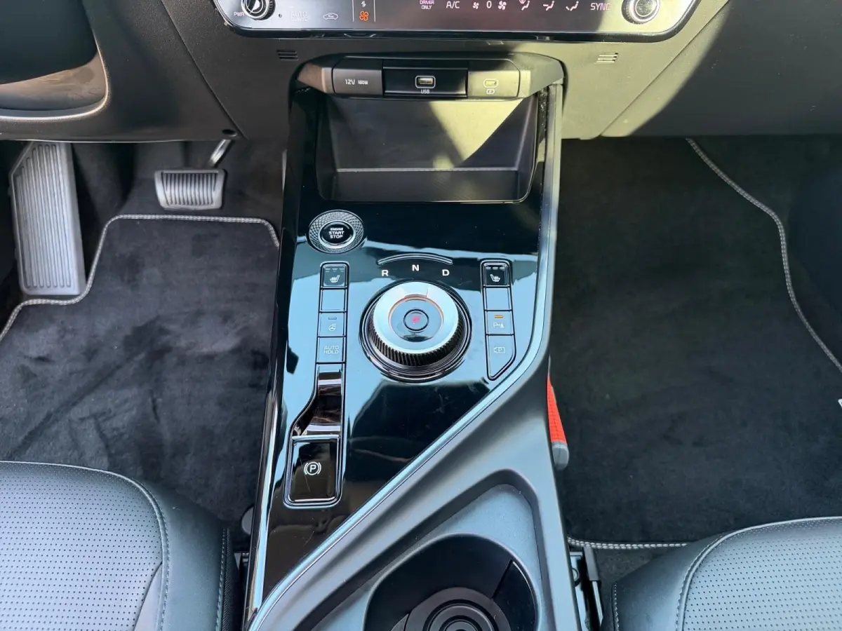 1.6 GDi Hybrid DynamicPlusLine | 1E EIGENAAR | CAMERA | NAVI | APPLE CARPLAY/ ANDROID AUTO | SCHUIF / KANTELDAK | ETC...