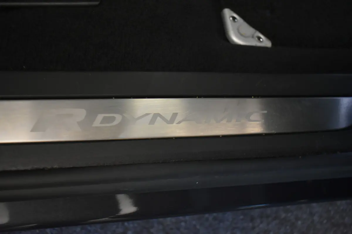 1.5 P300e AWD R-Dynamic SE Camera El Trekh+Stoel+Aklep vol Leder