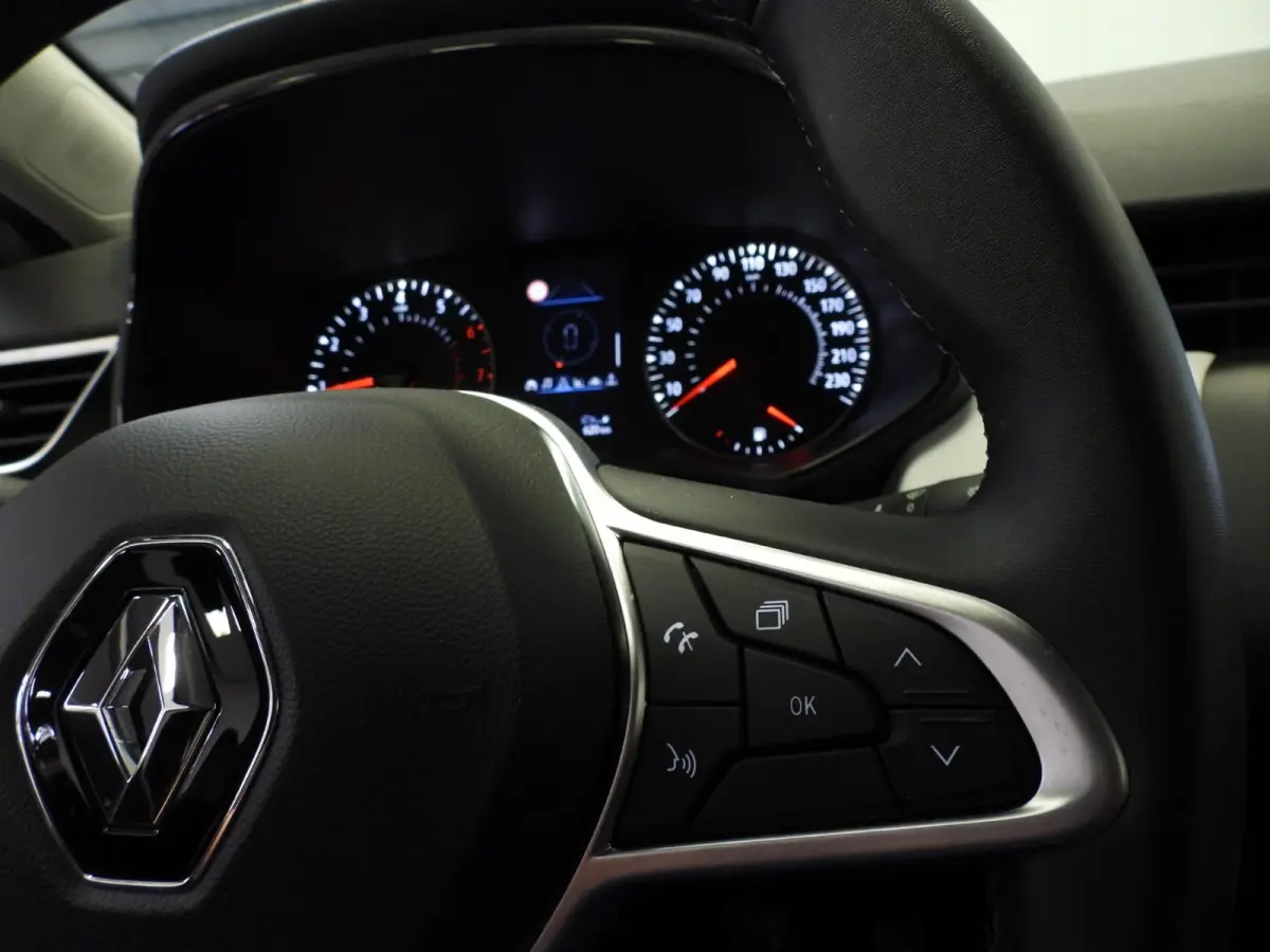 1.0 TCe 90 Evolution NAVI/CLIMA/CRUISE/PDC/LED/16"LMV!