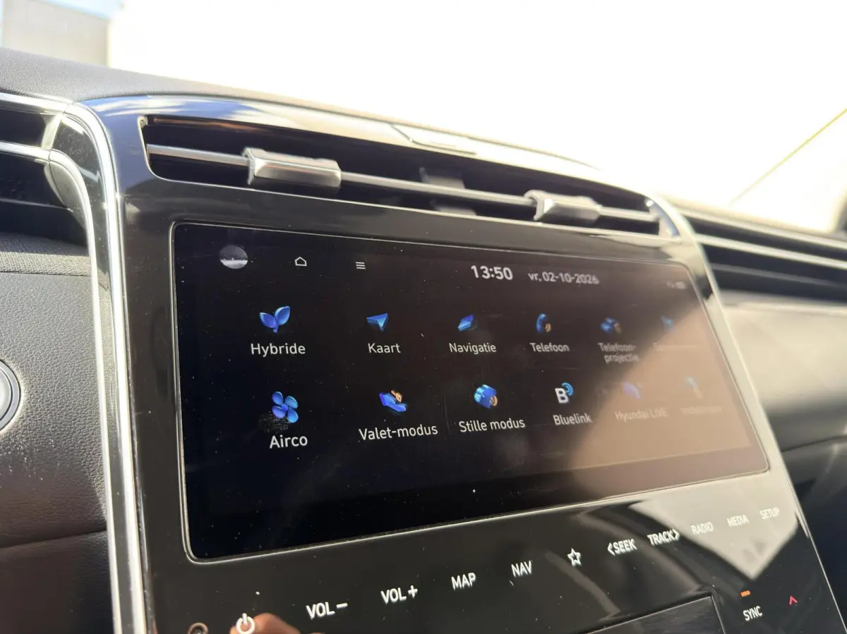 1.6 Hybrid HEV Premium 1e eig|Dealer OH|Camera|Carplay