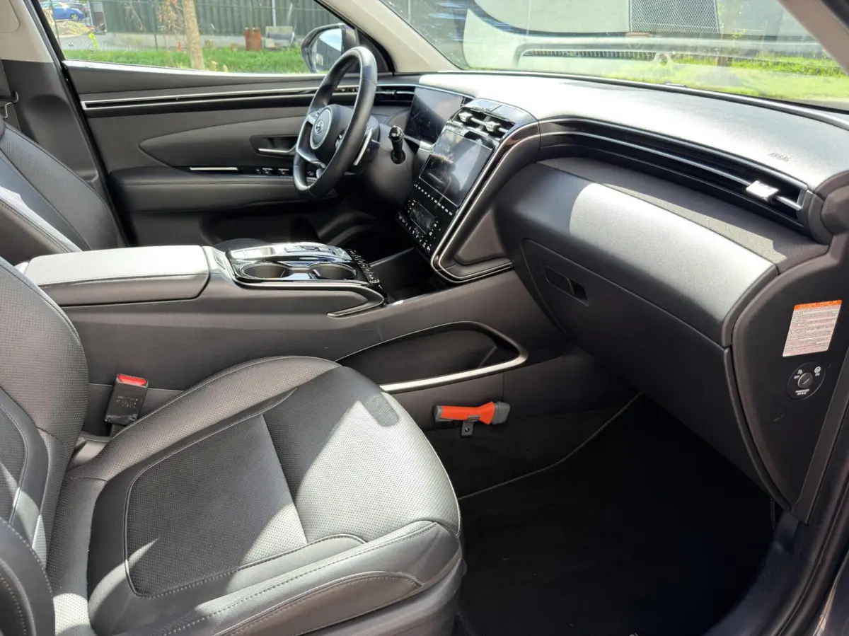 1.6 Hybrid HEV Premium 1e eig|Dealer OH|Camera|Carplay