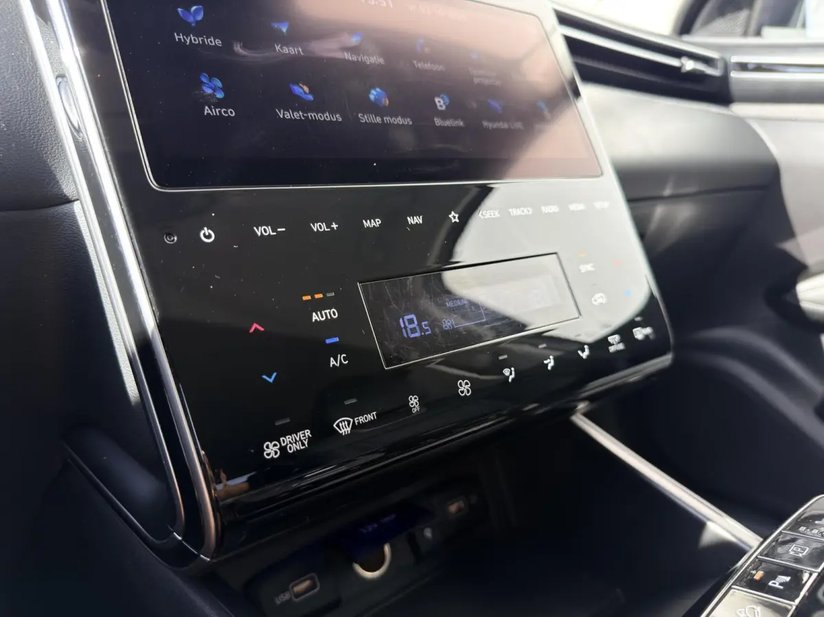 1.6 Hybrid HEV Premium 1e eig|Dealer OH|Camera|Carplay