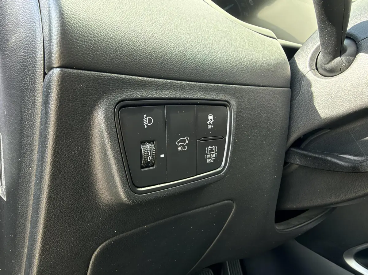 1.6 Hybrid HEV Premium 1e eig|Dealer OH|Camera|Carplay