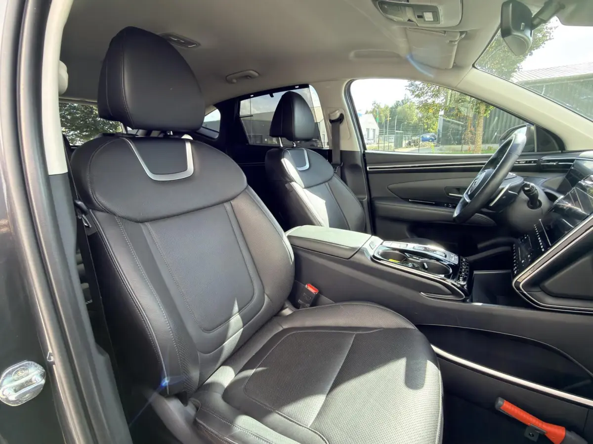 1.6 Hybrid HEV Premium 1e eig|Dealer OH|Camera|Carplay