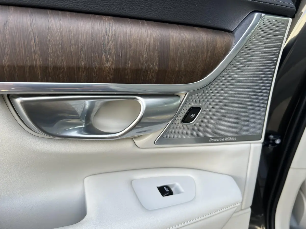 2.0 B5 AWD Pro Bowers&Wilkins / Panoramadak / 21" / Comfort stoelen