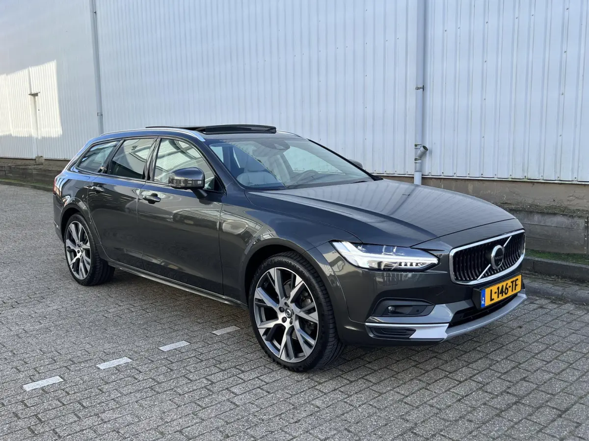 2.0 B5 AWD Pro Bowers&Wilkins / Panoramadak / 21" / Comfort stoelen
