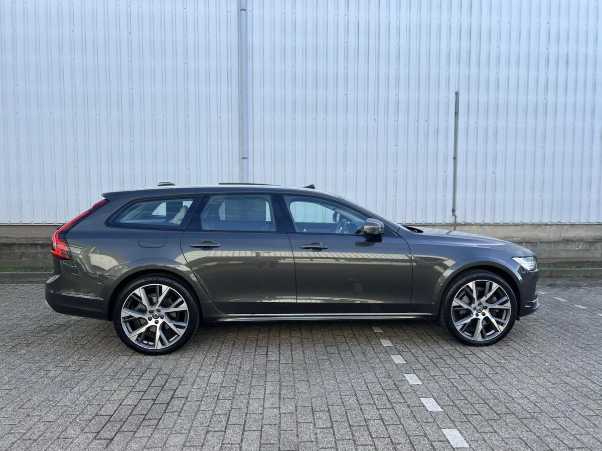 2.0 B5 AWD Pro Bowers&Wilkins / Panoramadak / 21" / Comfort stoelen