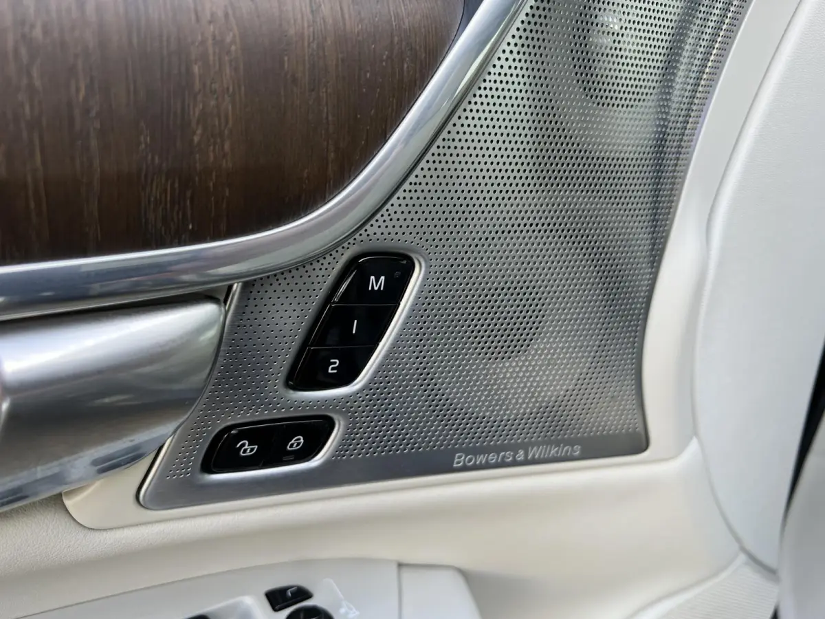 2.0 B5 AWD Pro Bowers&Wilkins / Panoramadak / 21" / Comfort stoelen