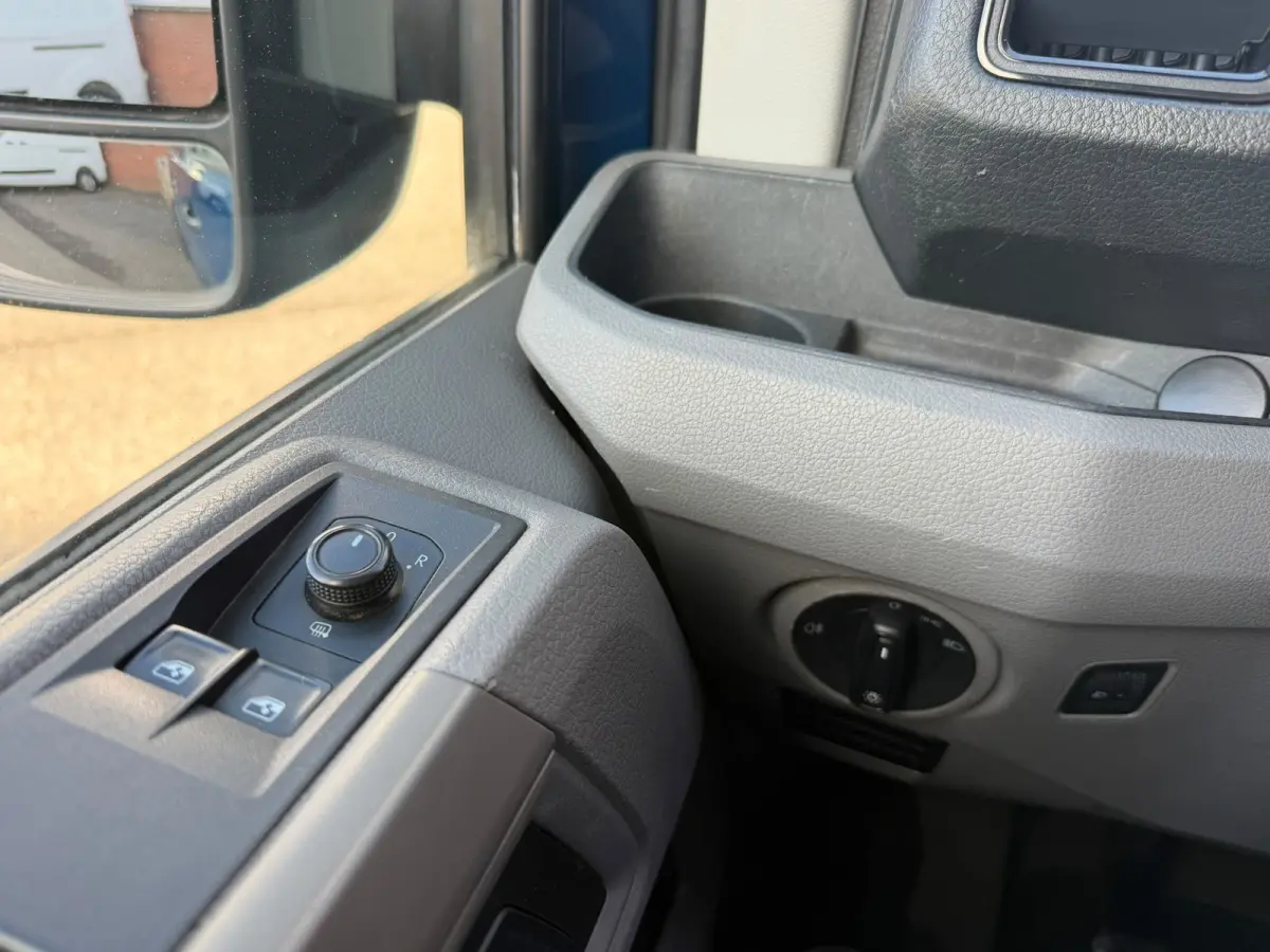 35 2.0 TDI Pickup / DC / HIAB Kraan / Trekhaak 6 persoons