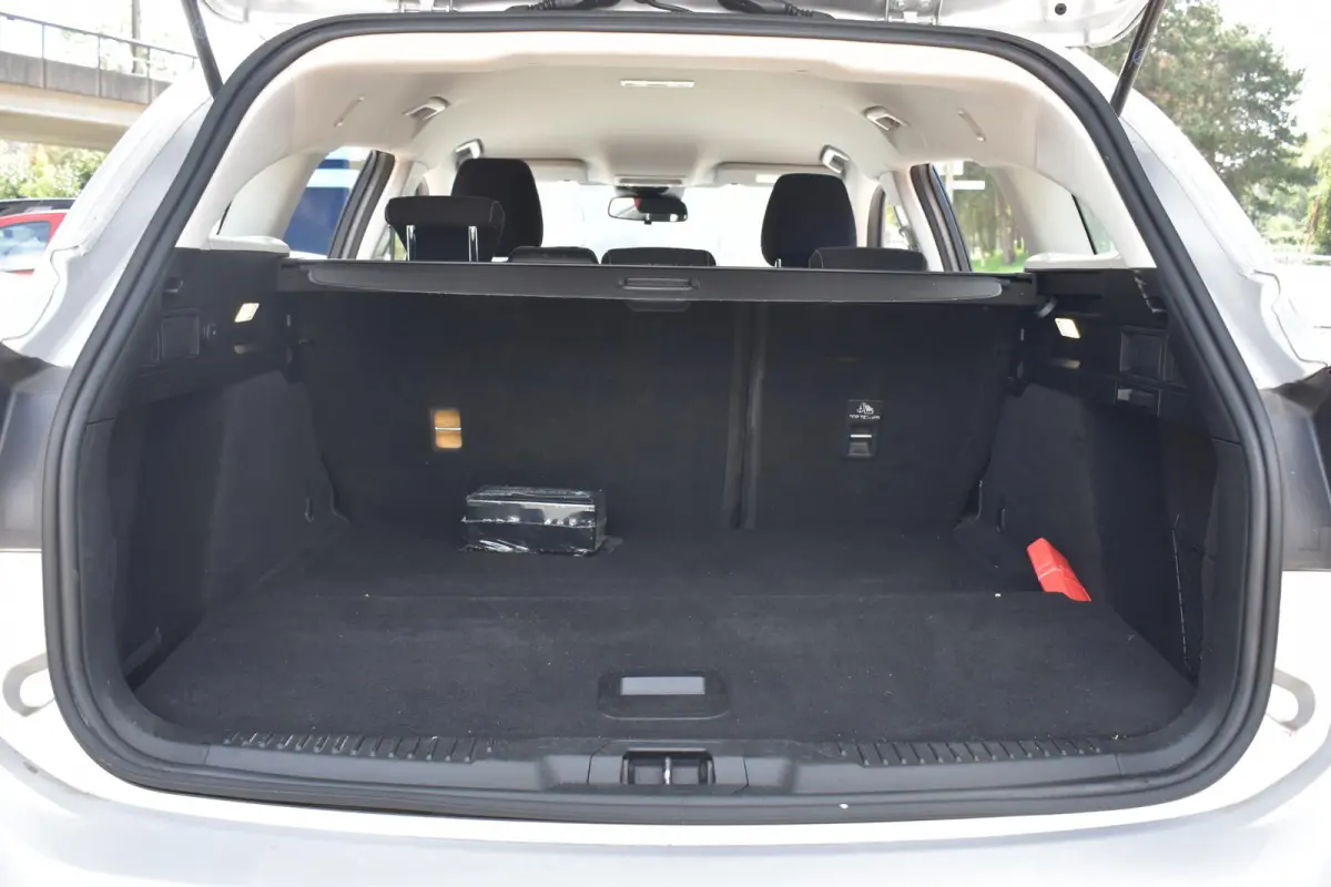 1.0 EcoBoost Hybrid Connected Navigatie | Carplay | Cruise | Airco | 12 mnd BOVAG garantie |