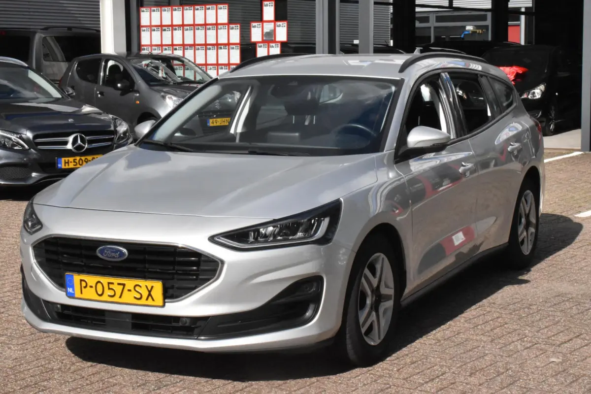 1.0 EcoBoost Hybrid Connected Navigatie | Carplay | Cruise | Airco | 12 mnd BOVAG garantie |