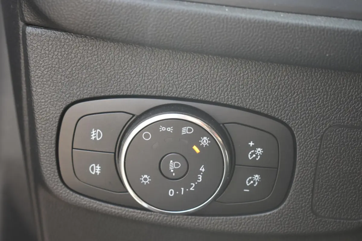 1.0 EcoBoost Hybrid Connected Navigatie | Carplay | Cruise | Airco | 12 mnd BOVAG garantie |