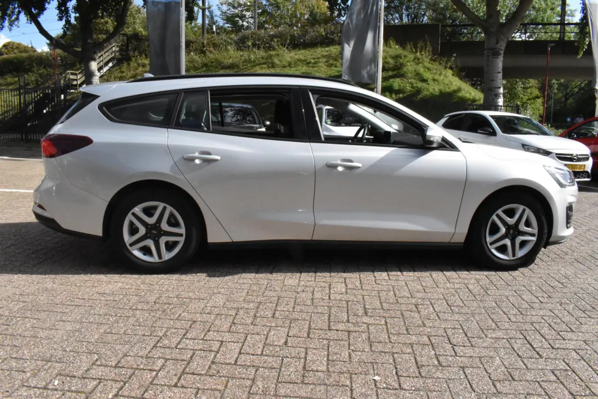 1.0 EcoBoost Hybrid Connected Navigatie | Carplay | Cruise | Airco | 12 mnd BOVAG garantie |