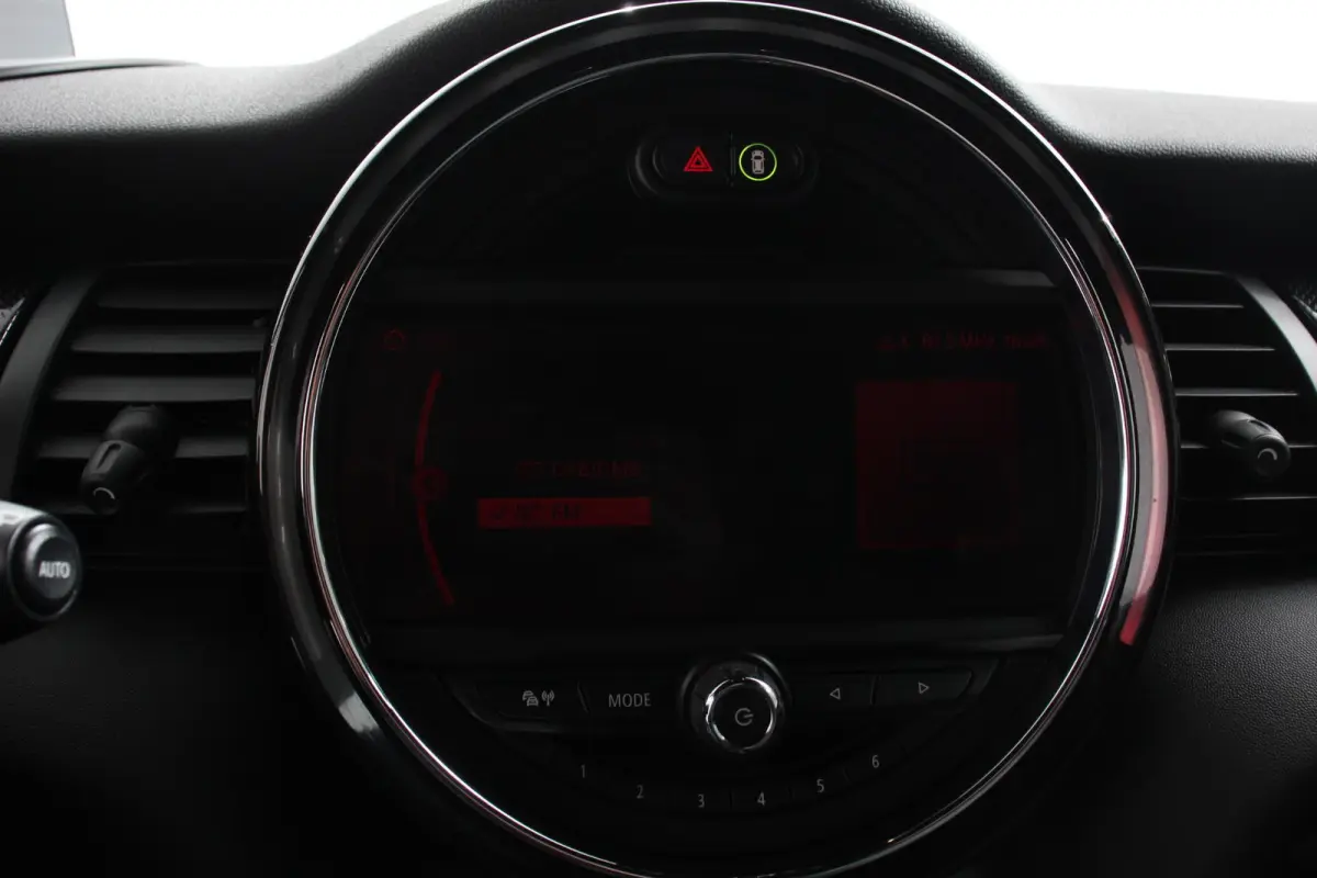 Charged 33 kWh Leder Climate Control Cruise Control Navigatie Camera Head up Harman Kardon