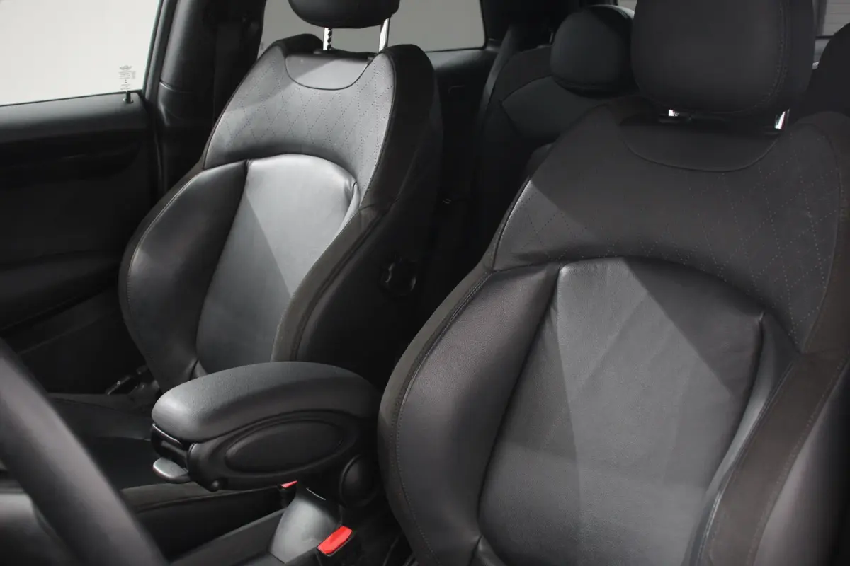 Charged 33 kWh Leder Climate Control Cruise Control Navigatie Camera Head up Harman Kardon