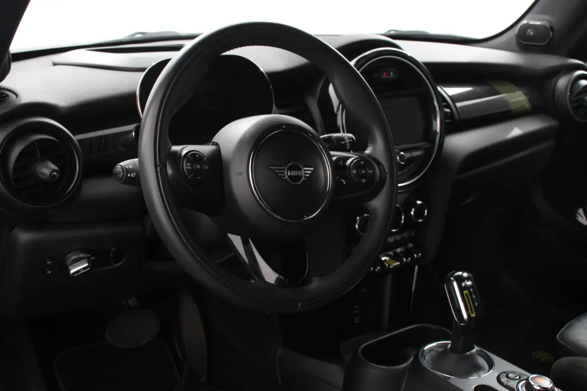 Charged 33 kWh Leder Climate Control Cruise Control Navigatie Camera Head up Harman Kardon