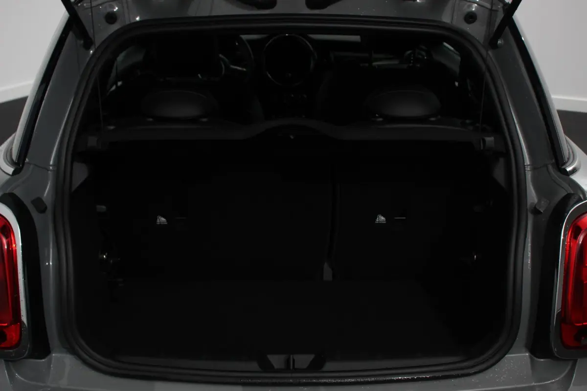 Charged 33 kWh Leder Climate Control Cruise Control Navigatie Camera Head up Harman Kardon