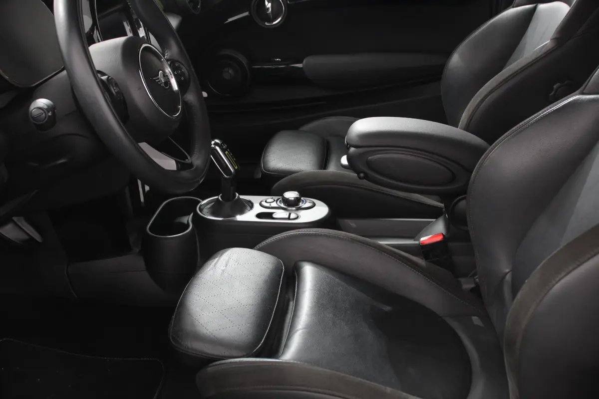 Charged 33 kWh Leder Climate Control Cruise Control Navigatie Camera Head up Harman Kardon