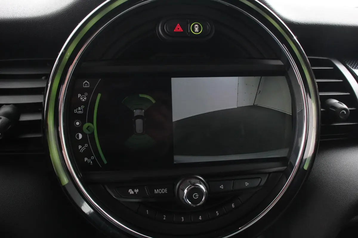 Charged 33 kWh Leder Climate Control Cruise Control Navigatie Camera Head up Harman Kardon