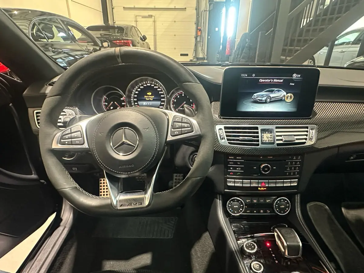 AMG 63 S 4MATIC 720PK PANO FULL OPTION!