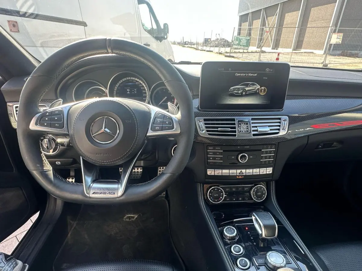 AMG 63 S 4MATIC 720PK PANO FULL OPTION!