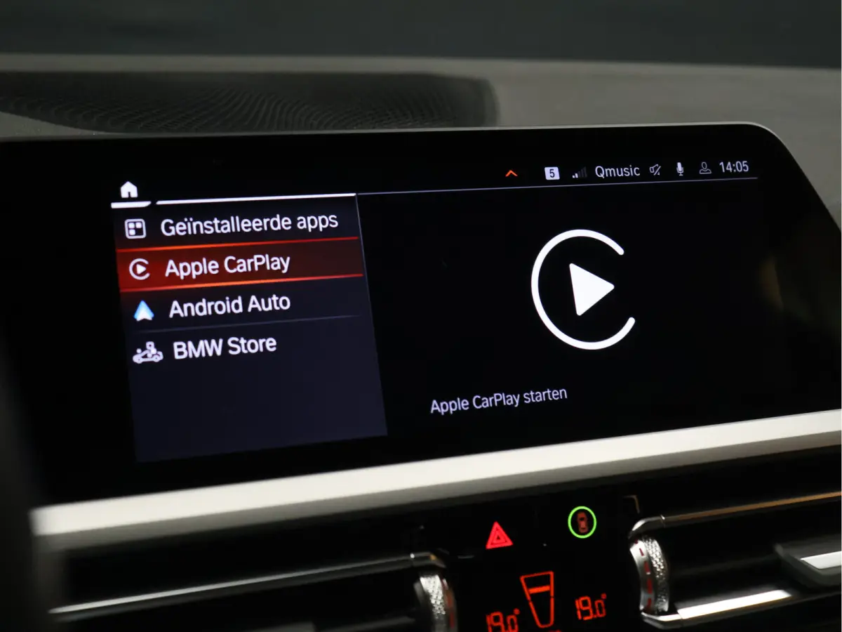 320e Business Edition Plus [APPLE CARPLAY, ANDROID, CRUISE CONTROL, STOELVERWARMING, DIGITAL DASH, PDC 360, LEDER, BLUETOOTH, CLIMATECONTROL, LED, NAVIGATIE, NIEUWSTAAT]