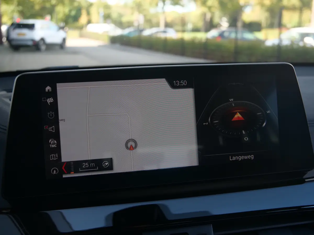 sDrive20i High Executive 192 Pk Automaat Navi / DAB / Camera / 18 inch