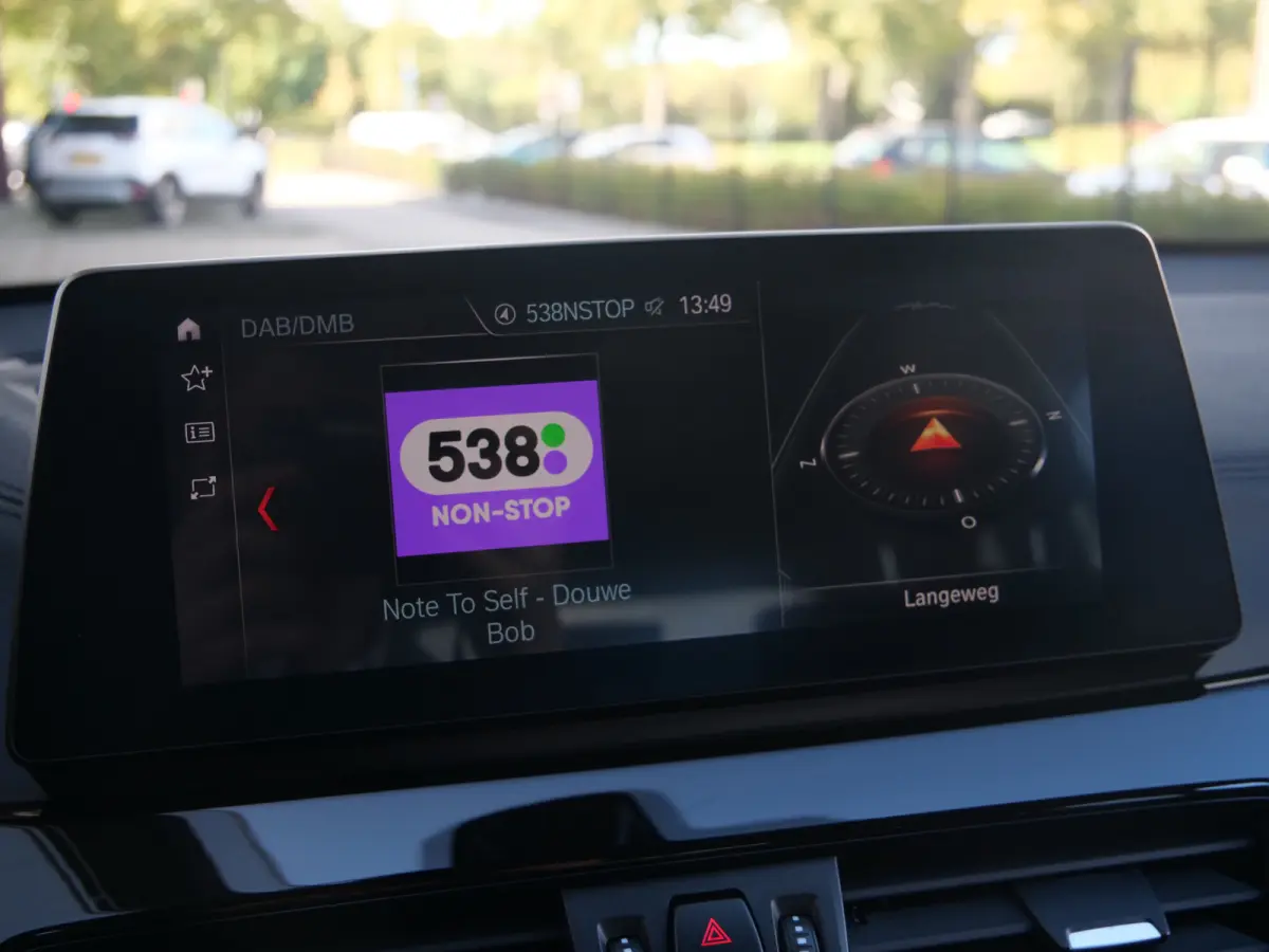 sDrive20i High Executive 192 Pk Automaat Navi / DAB / Camera / 18 inch