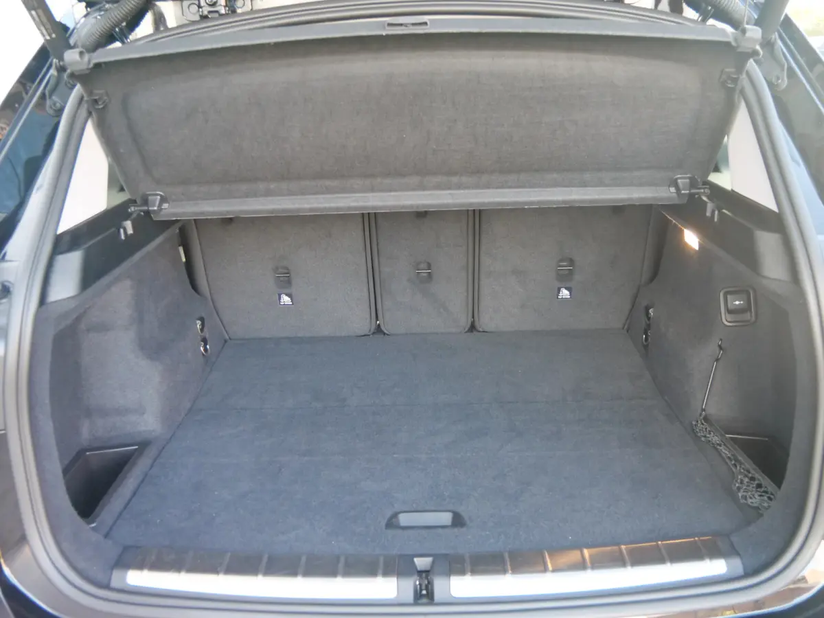 sDrive20i High Executive 192 Pk Automaat Navi / DAB / Camera / 18 inch