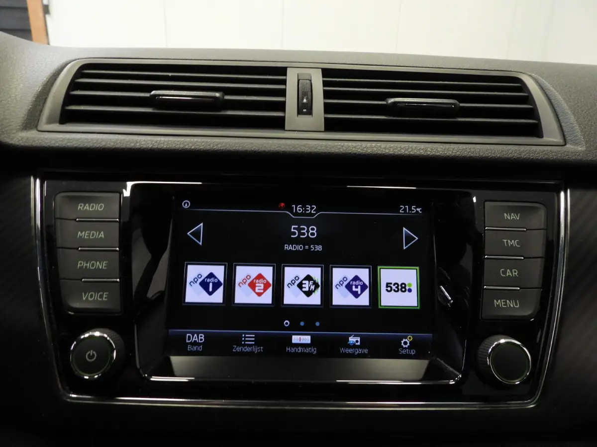 1.0 TSI Monte Carlo NAVI/CLIMA/CRUISE/PDC/17"LMV!